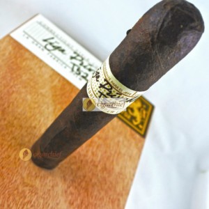 Drew Estate Cigars Liga Privada T52 Robusto Single Cigar Head