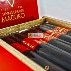 CAO Cigars Maduro Robusto L'anniversaire Box of 20 Cigars Open Cigar Labels