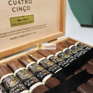 Joya de Nicaragua Cigars Cuatro Cinco Reserva Doble Robusto Box of 10 Cigars Open Cigar Labels