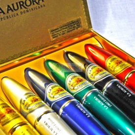 La Aurora Treasure Box of 5 Cigars Close Up Cigar Labels