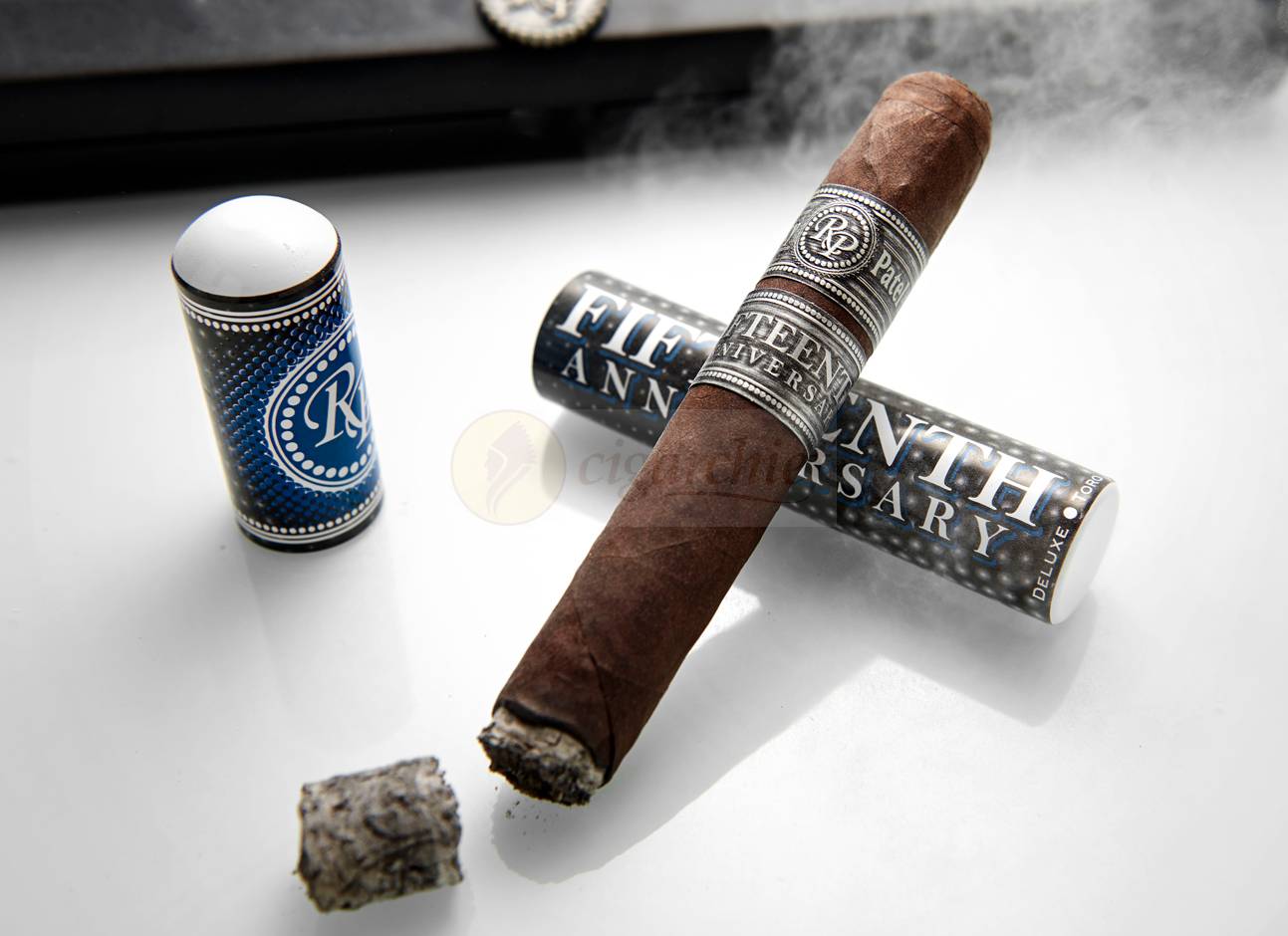 Rocky Patel Cigars 15th Anniversary Robusto Single Cigar Tubos Rocky Patel Cigars 15th Anniversary Robusto Single Cigar Tubos