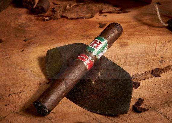 Rocky Patel Cigars Hamlet Tabaquero Toro Cigar Rollers Bench
