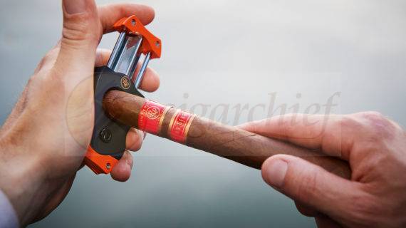 Rocky Patel Cigars Sun Grown Robusto Single Cigar Cutter