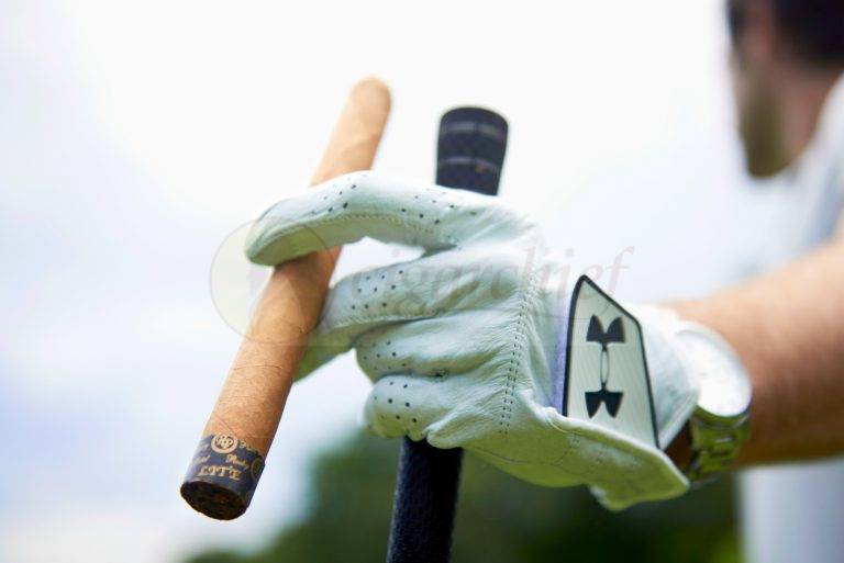 Rocky Patel Cigars The Edge Connecticut Robusto Single Cigar Golf Club 2 Rocky Patel Cigars The Edge Connecticut Robusto Single Cigar Golf Club 2