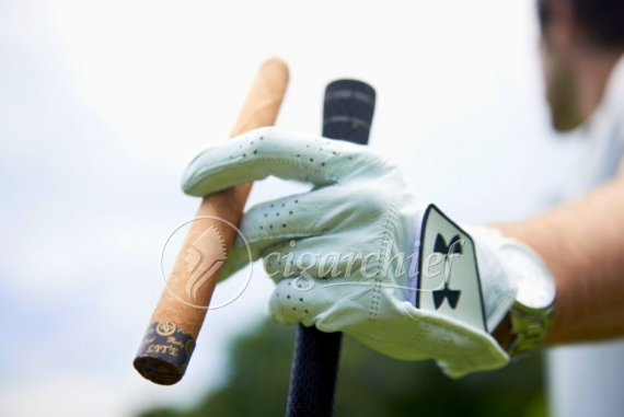 Rocky Patel Cigars The Edge Connecticut Robusto Single Cigar Golf Club