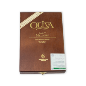 Oliva 4 Cigar Sampler with Cutter